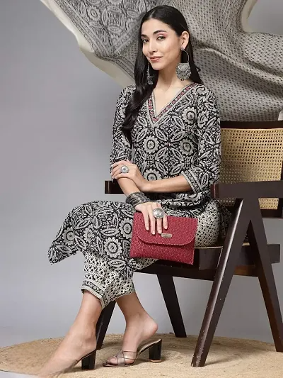 Stylish Viscose Rayon Printed Straight Kurta With Pant And Dupatta Set